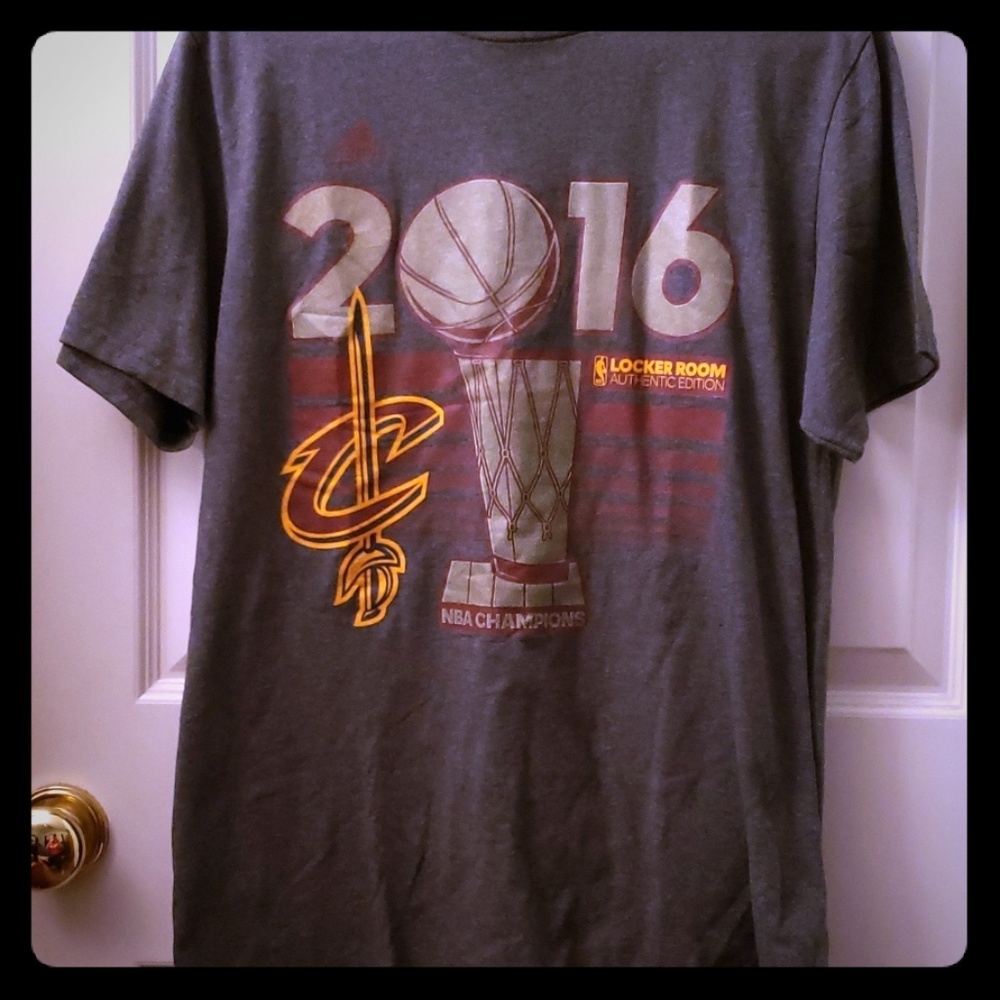 2016 NBA Champions Cleveland Cavaliers T-Shirt.